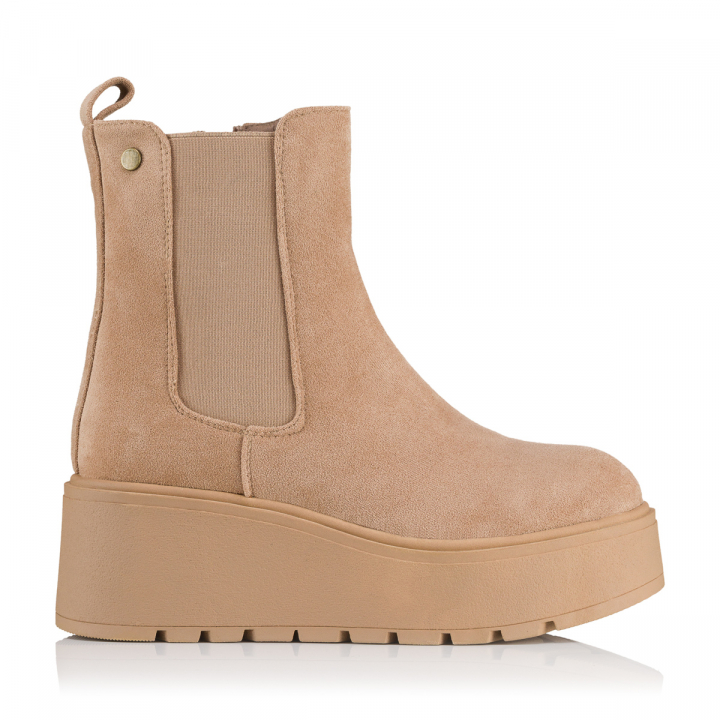 Stivaletto platform scamosciato